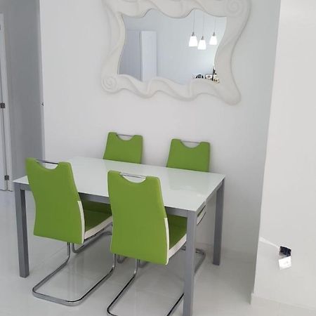 White Apartment Alicante Zewnętrze zdjęcie